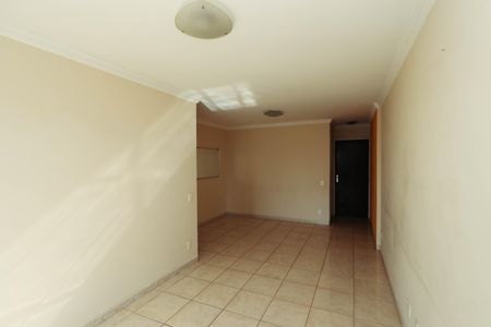 Apartamento para alugar com 76m², 3 quartos e 2 vagasSala