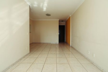 Apartamento para alugar com 76m², 3 quartos e 2 vagasSala