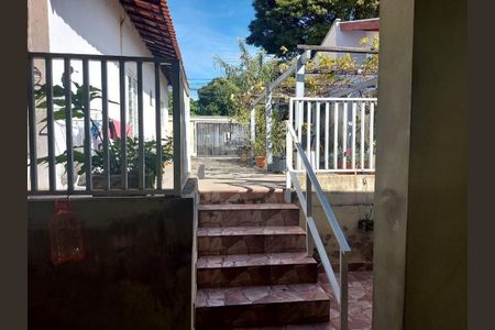 Casa à venda com 98m², 3 quartos e 5 vagas