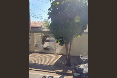Casa à venda com 98m², 3 quartos e 5 vagas