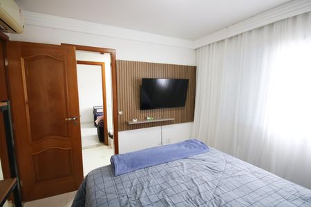 Apartamento para alugar com 110m², 3 quartos e 2 vagas Apartamento para alugar com 110m², 3 quartos e 2 vagasSuíte 2