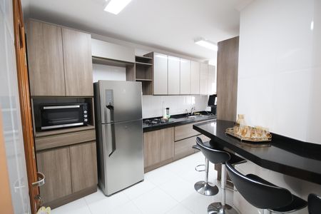 Apartamento para alugar com 110m², 3 quartos e 2 vagas Apartamento para alugar com 110m², 3 quartos e 2 vagasCozinha