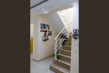 Casa à venda com 220m², 3 quartos e 4 vagas Casa à venda com 220m², 3 quartos e 4 vagasSala