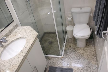 Apartamento à venda com 67m², 2 quartos e 1 vagaBanheiro
