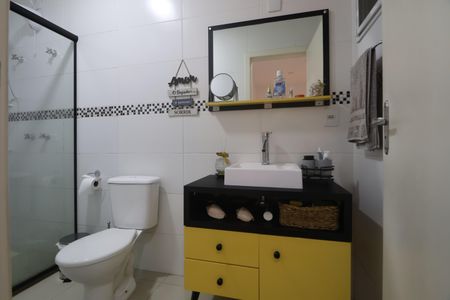 Casa à venda com 145m², 3 quartos e 2 vagasBanheiro