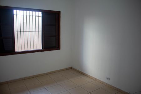 Casa para alugar com 140m², 3 quartos e 4 vagas Casa para alugar com 140m², 3 quartos e 4 vagasQuarto 2