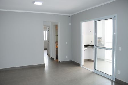 Sala de casa para alugar com 2 quartos, 82m² em Parque Esplanada do Embu, Embu das Artes