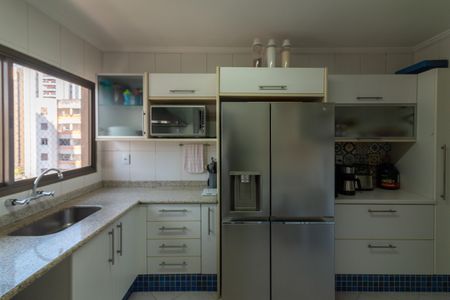 Apartamento para alugar com 143m², 4 quartos e 3 vagasCozinha