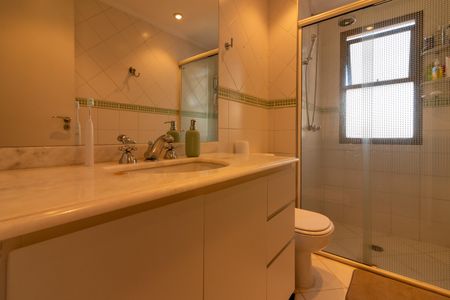 Apartamento para alugar com 143m², 4 quartos e 3 vagasBanheiro 2