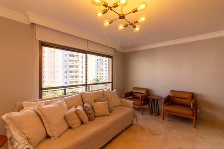 Sala de apartamento para alugar com 4 quartos, 143m² em Moema, São Paulo