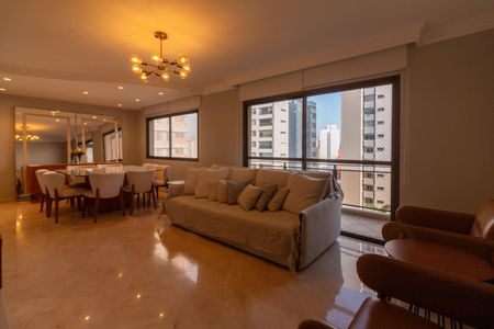 Sala de apartamento para alugar com 4 quartos, 143m² em Moema, São Paulo