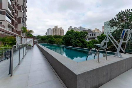 Apartamento para alugar com 180m², 4 quartos e 4 vagasÁrea comum - Piscina