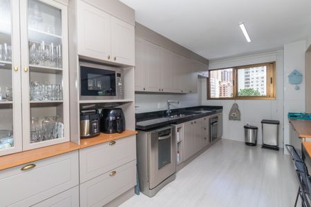 Apartamento para alugar com 180m², 4 quartos e 4 vagasCozinha