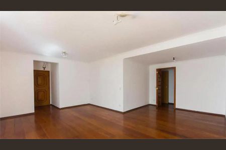 Apartamento à venda com 3 quartos, 136m² em Vila Olímpia, São Paulo