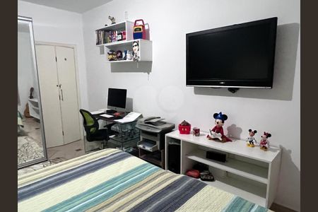 Casa à venda com 2 quartos, 147m² em Vila Santo Estefano, São Paulo