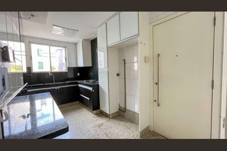 Apartamento à venda com 210m², 4 quartos e 3 vagas