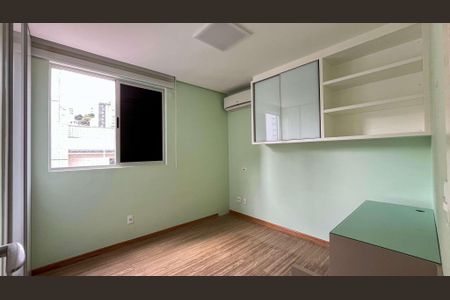 Apartamento à venda com 210m², 4 quartos e 3 vagas