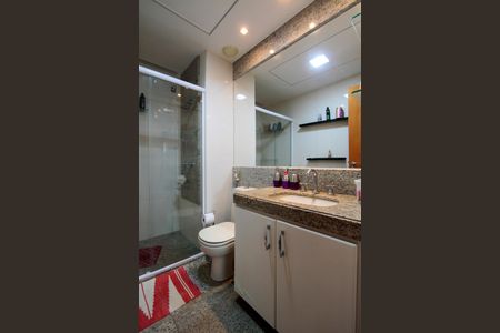 Apartamento à venda com 272m², 3 quartos e 3 vagasBanheiro da Suíte 