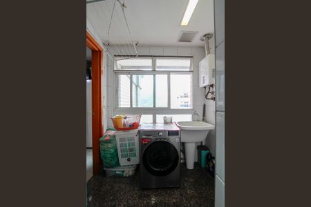 Apartamento à venda com 272m², 3 quartos e 3 vagasÁrea de Serviço