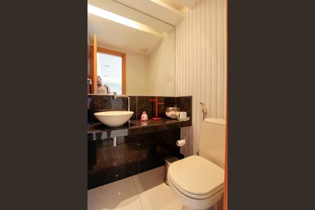 Apartamento à venda com 272m², 3 quartos e 3 vagasLavabo