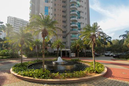 Apartamento à venda com 272m², 3 quartos e 3 vagasÁrea comum - Entrada dos blocos