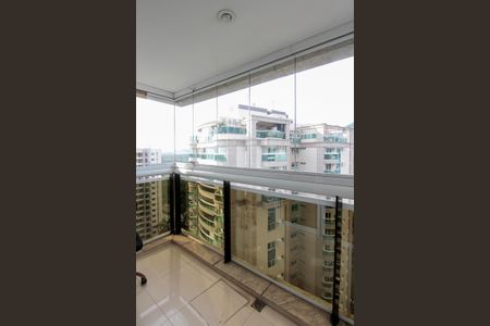 Apartamento à venda com 272m², 3 quartos e 3 vagasVaranda Suíte 1