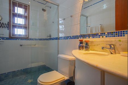 Casa à venda com 275m², 3 quartos e 5 vagasBanheiro da Suíte 3