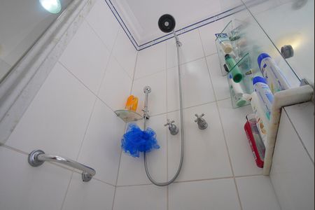 Casa à venda com 275m², 3 quartos e 5 vagasBanheiro da Suíte 1