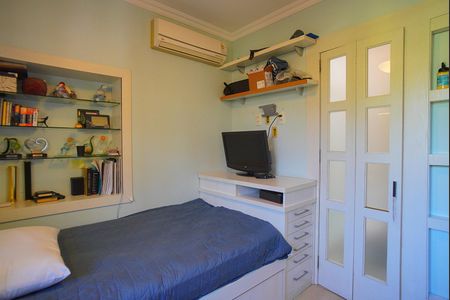 Casa à venda com 275m², 3 quartos e 5 vagasSuíte 2