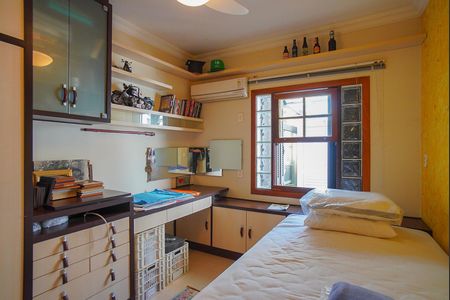 Casa à venda com 275m², 3 quartos e 5 vagasSuíte 3