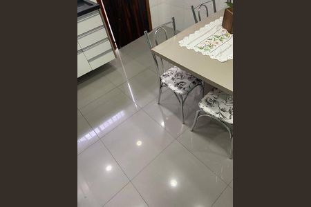 Casa à venda com 5 quartos, 186m² em Lauzane Paulista, São Paulo