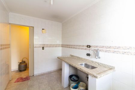 Apartamento à venda com 62m², 2 quartos e 1 vaga Apartamento à venda com 62m², 2 quartos e 1 vagaCozinha e Área de Serviço