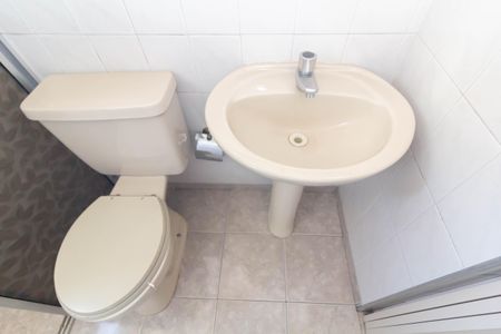 Apartamento à venda com 62m², 2 quartos e 1 vaga Apartamento à venda com 62m², 2 quartos e 1 vagaBanheiro