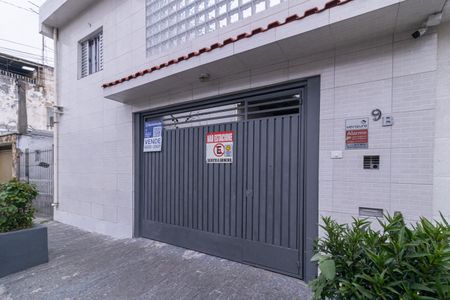 Casa à venda com 148m², 4 quartos e 4 vagas Casa à venda com 148m², 4 quartos e 4 vagasFachada