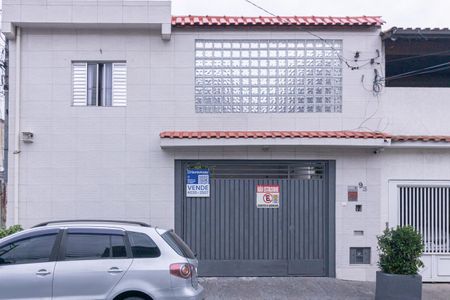 Casa à venda com 148m², 4 quartos e 4 vagas Casa à venda com 148m², 4 quartos e 4 vagasFachada