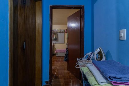 Casa à venda com 148m², 4 quartos e 4 vagas Casa à venda com 148m², 4 quartos e 4 vagasCorredor