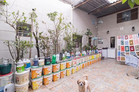 Casa à venda com 148m², 4 quartos e 4 vagas Casa à venda com 148m², 4 quartos e 4 vagasQuintal