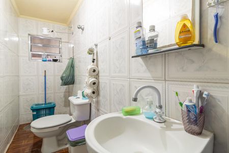 Casa à venda com 148m², 4 quartos e 4 vagas Casa à venda com 148m², 4 quartos e 4 vagasBanheiro Social