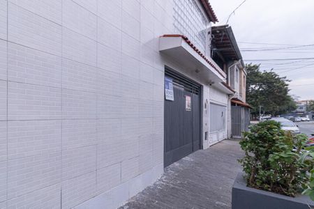 Casa à venda com 148m², 4 quartos e 4 vagas Casa à venda com 148m², 4 quartos e 4 vagasFachada