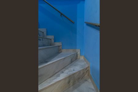 Casa à venda com 148m², 4 quartos e 4 vagas Casa à venda com 148m², 4 quartos e 4 vagasCorredor