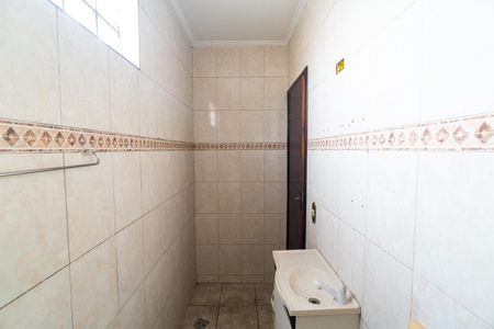 Casa à venda com 420m², 3 quartos e 2 vagasBanheiro da Suíte 1
