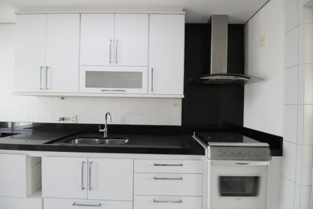 Apartamento à venda com 177m², 4 quartos e 3 vagasCozinha