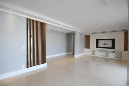 Apartamento à venda com 177m², 4 quartos e 3 vagasSala