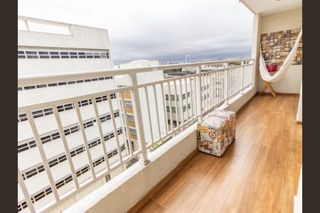 Apartamento à venda com 49m², 2 quartos e 1 vagaVaranda e Área de Serviço