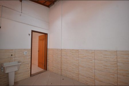 Casa para alugar com 138m², 2 quartos e 2 vagasÁrea de Serviço