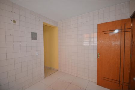 Casa para alugar com 138m², 2 quartos e 2 vagasCozinha