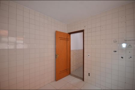 Casa para alugar com 138m², 2 quartos e 2 vagasCozinha