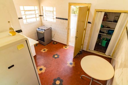 Casa à venda com 164m², 3 quartos e 2 vagas Casa à venda com 164m², 3 quartos e 2 vagasCozinha