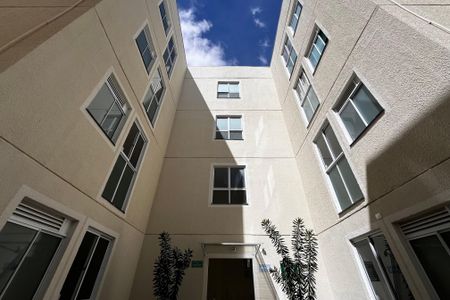 Apartamento para alugar com 50m², 2 quartos e sem vaga Apartamento para alugar com 50m², 2 quartos e sem vagaFachada