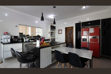 Casa à venda com 450m², 5 quartos e 11 vagas Casa à venda com 450m², 5 quartos e 11 vagasCozinha